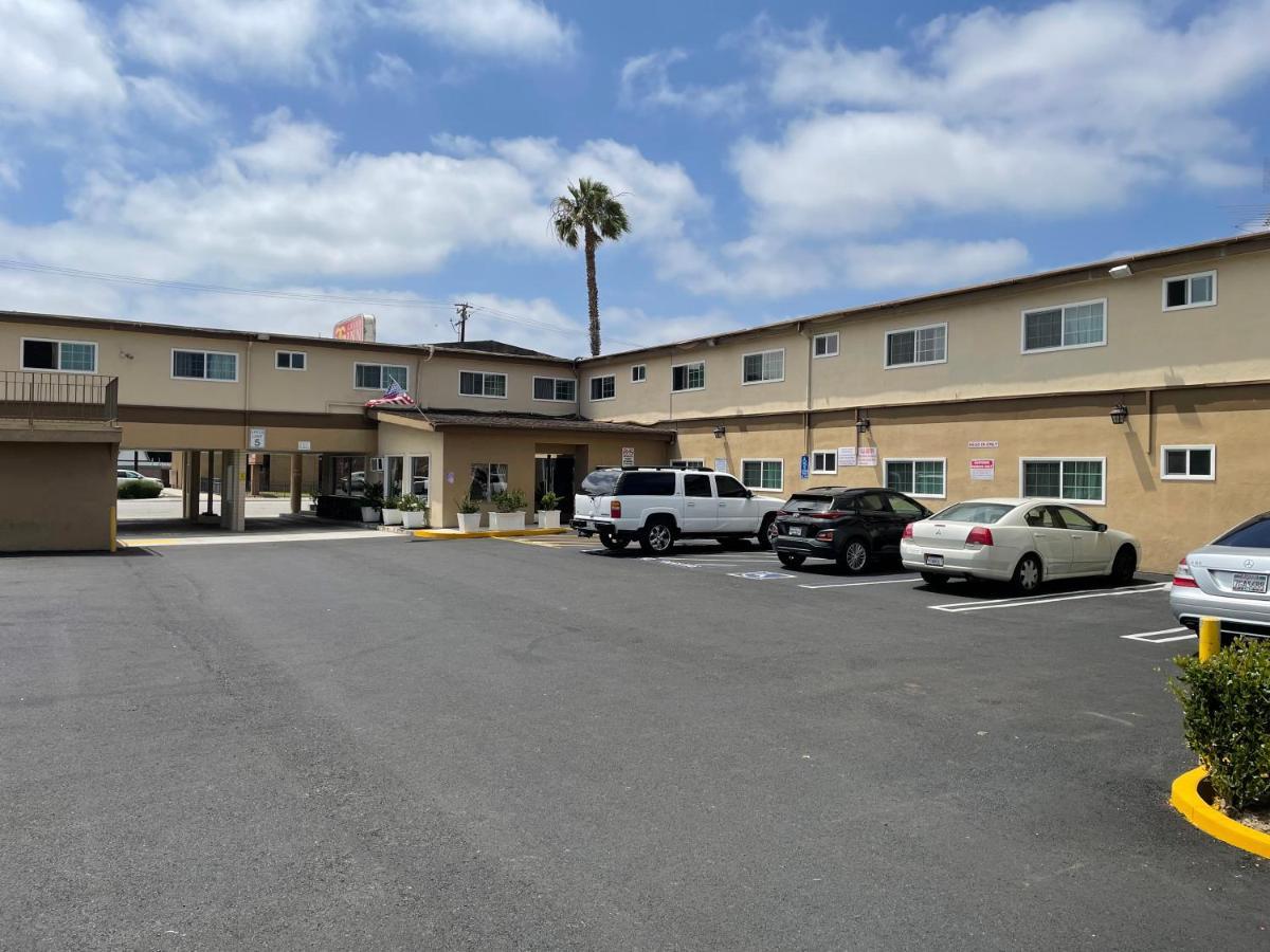 Grand Inn Fullerton Buitenkant foto